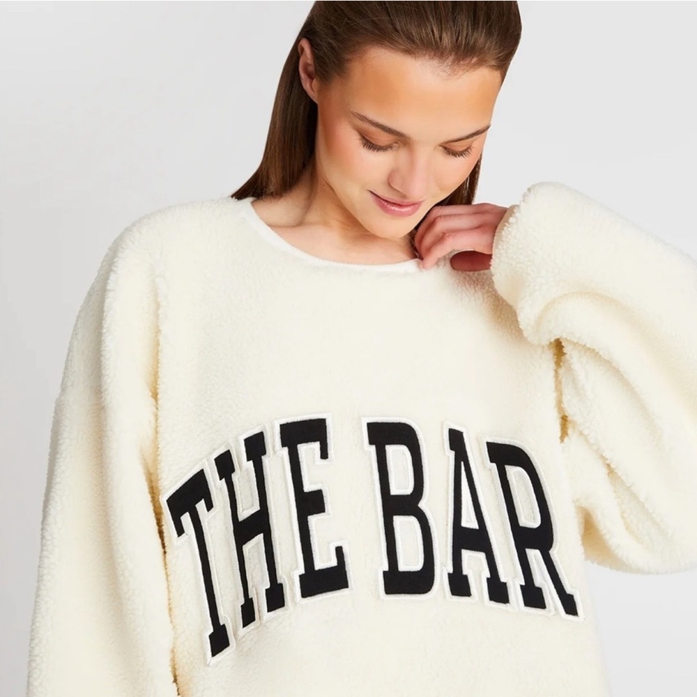 NEW The Bar Gigi Sweatshirt
Size M